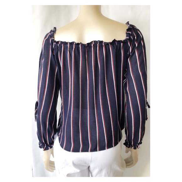 Guess ♥️ Off/Cold Shoulder Striped Blouse - Picture 7 of 10